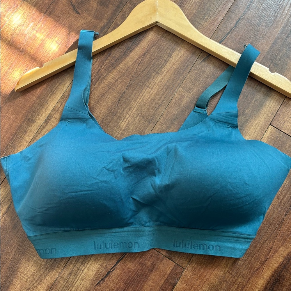 Lululemons bra